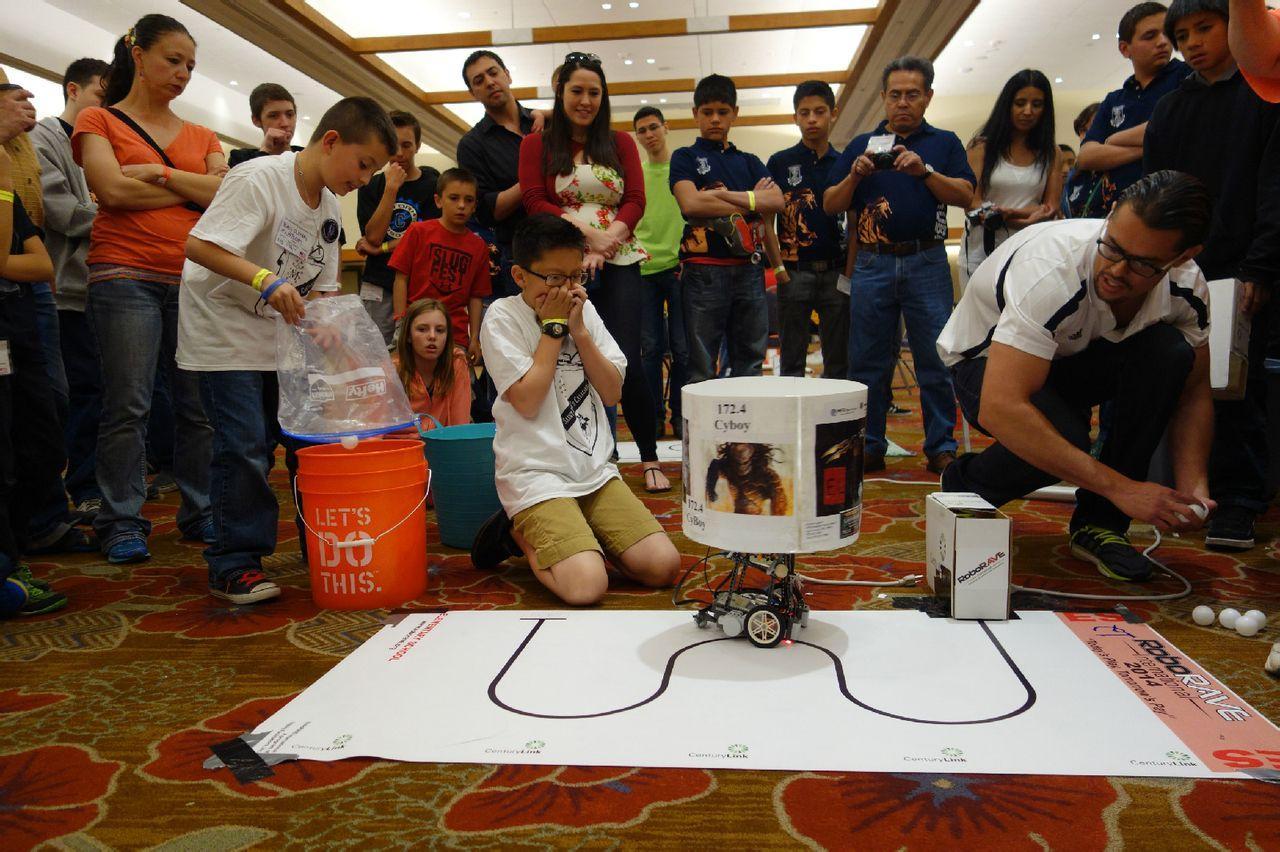 RoboRAVE国际机器人大赛
