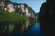 茅岩河九天洞景区