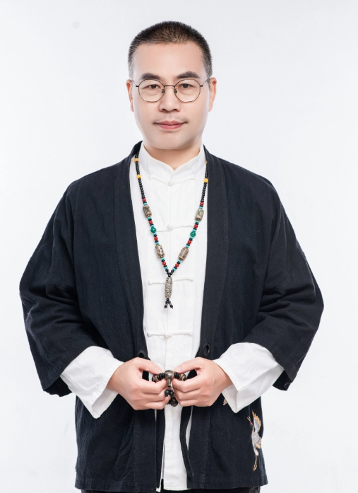 易学名家戴天龙：坚守文化根脉的新时代榜样人物